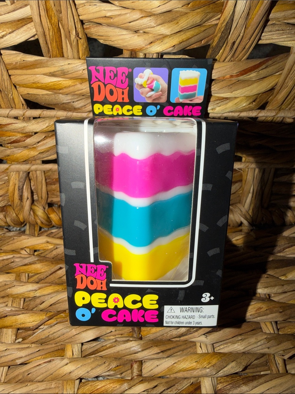 NeeDoh Peace O' Cake
